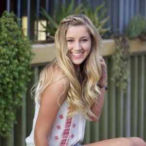 Meet your Posher, Samantha